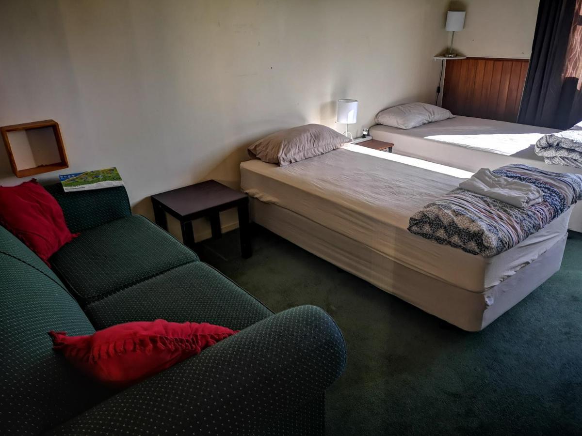 Mountain Jade Backpackers,Private Rooms & Studios Hokitika Esterno foto