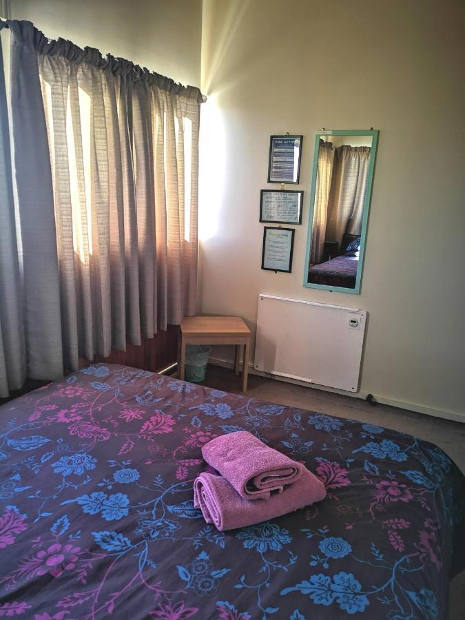 Mountain Jade Backpackers,Private Rooms & Studios Hokitika Esterno foto