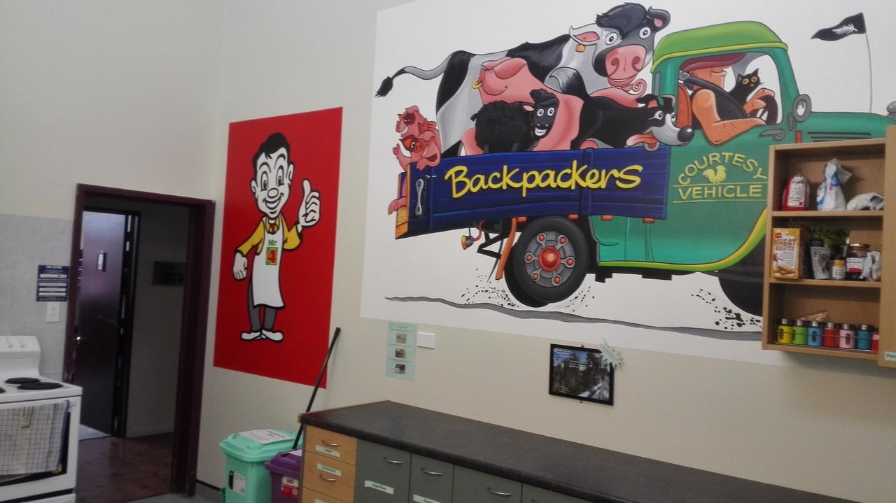 Mountain Jade Backpackers,Private Rooms & Studios Hokitika Esterno foto