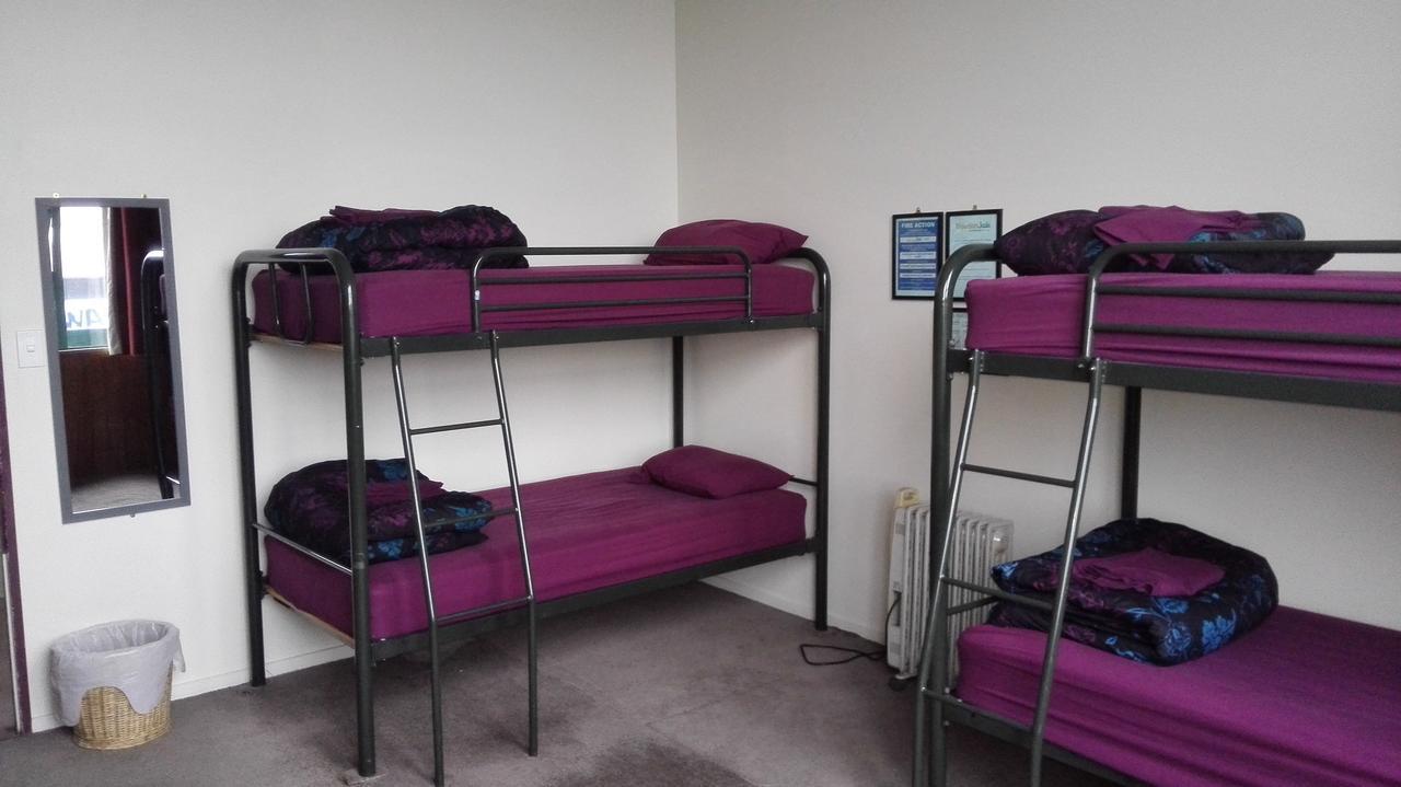 Mountain Jade Backpackers,Private Rooms & Studios Hokitika Esterno foto